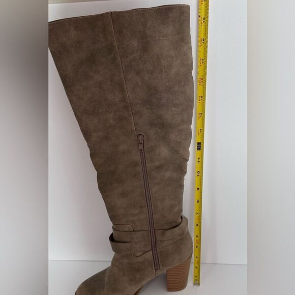 JUST FAB Sora Taupe Suede Block Heeled Boot Size 8 - Picture 14 of 15